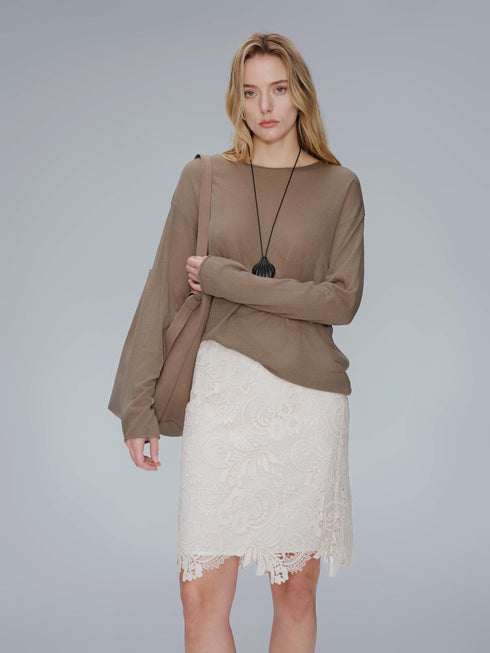 Serre Jupe en Dentelle